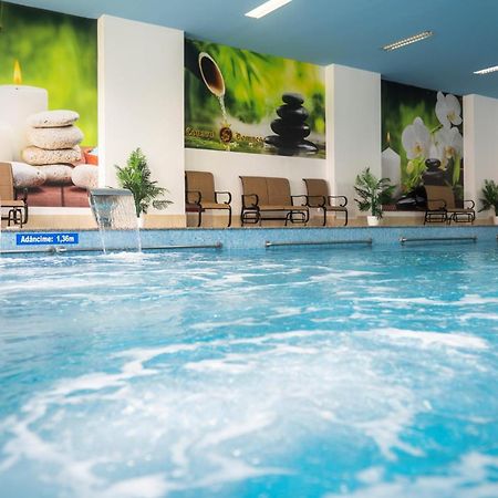 Conacul Domnesc Hotell Scheia Eksteriør bilde