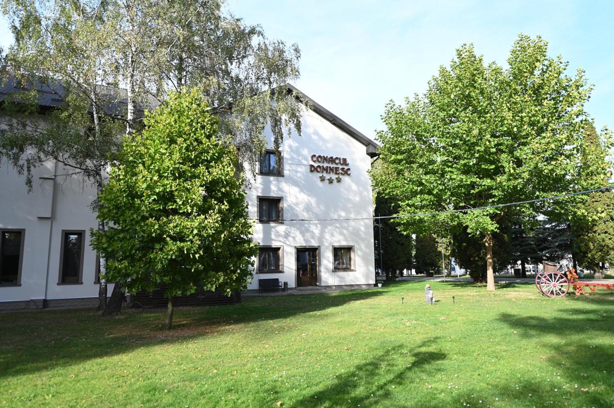 Conacul Domnesc Hotell Scheia Eksteriør bilde