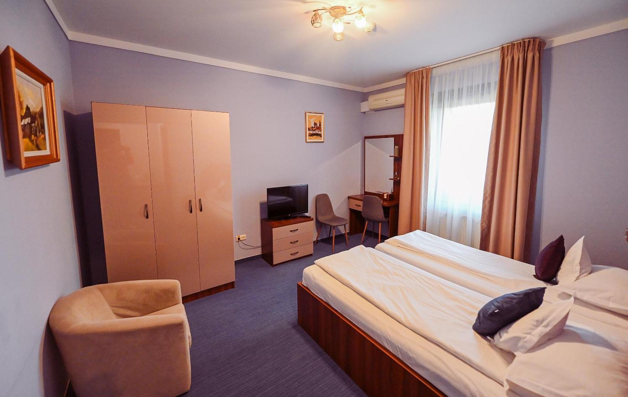 Conacul Domnesc Hotell Scheia Eksteriør bilde