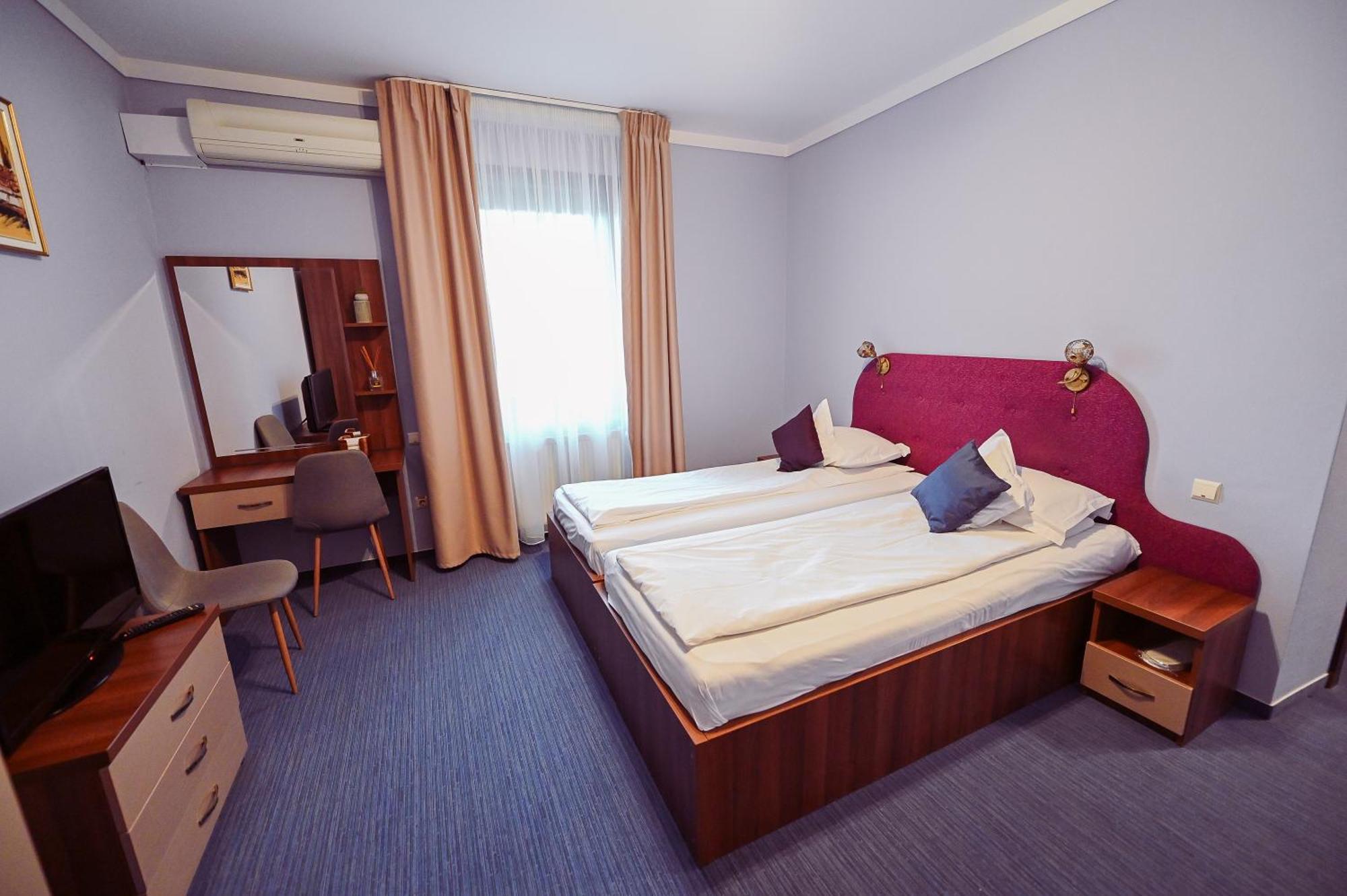 Conacul Domnesc Hotell Scheia Eksteriør bilde